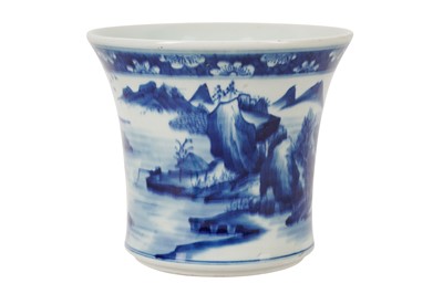 Lot 118 - A CHINESE BLUE AND WHITE BRUSH POT