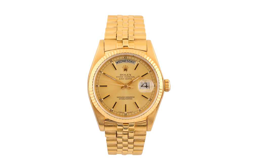 Lot 408 - ROLEX OYSTER PERPETUAL DAY-DATE BRACELET WATCH - 18K GOLD