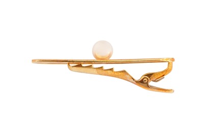 Lot 141 - MIKIMOTO | A PEARL TIE CLIP