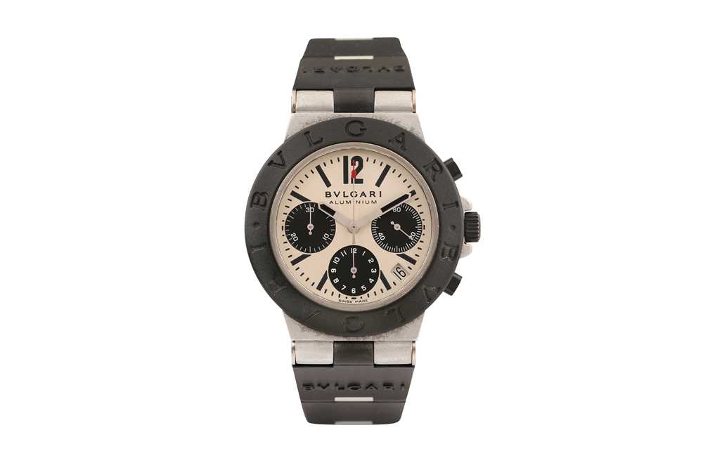 Lot 411 - BVLGARI DIAGONO ALUMINIUM CHRONOGRAPH BRACELET WATCH