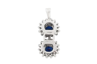 Lot 26 - A SAPPHIRE AND DIAMOND PENDANT