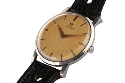 Lot 435 - VINTAGE OMEGA WRISTWATCH