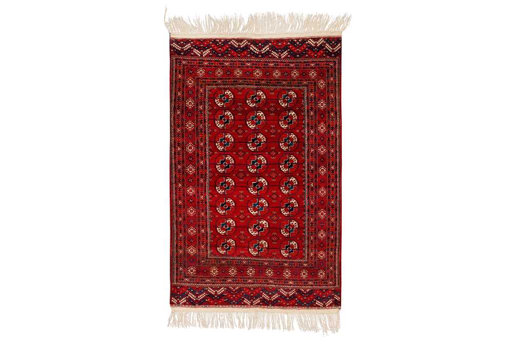 Lot 67 - A FINE BOKHARA LARGE RUG, TURKMENISTAN