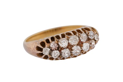 Lot 6 - A DIAMOND RING