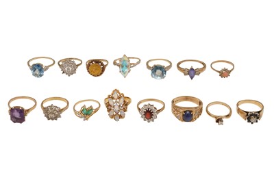 Lot 1 - A COLLECTION OF FIFTEEN RINGS