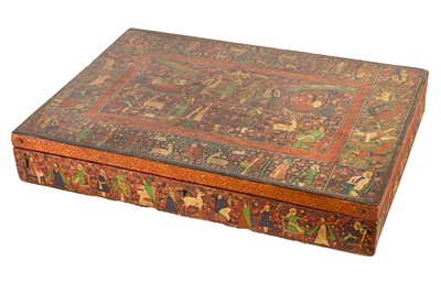 Lot 28 - A LARGE PAINTED BOX WITH KEYHOLE