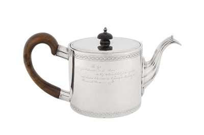 Lot A George III Scottish provincial silver teapot, Glasgow 1776 by Milne and Campbell