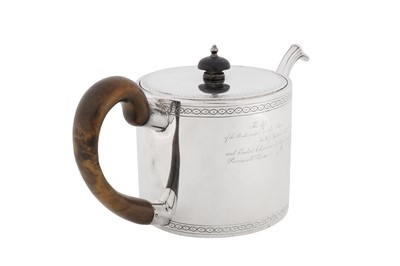 Lot 556 - A George III Scottish provincial silver teapot, Glasgow 1776 by Milne and Campbell