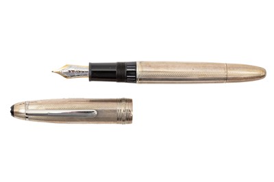 Lot 527 - A MONTBLANC MEISTERSTUCK LE GRAND SILVER FOUNTAIN PEN