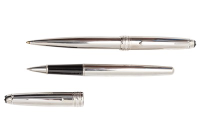 Lot 530 - A PAIR OF MONTBLANC MEISTERSTUCK CHROME SAMPLE PENS