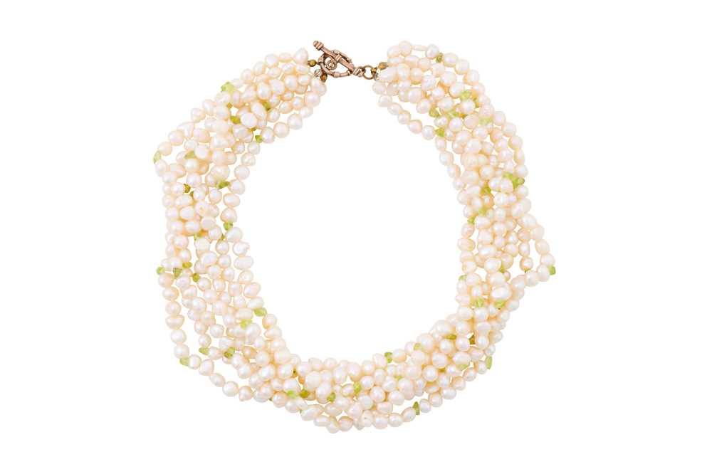 Lot 33 - A SEVEN STRAND PEARL NECKLACE