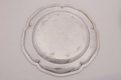 Lot 333 - Three Alexander III late 19th century Russian 84 zolotnik silver dinner plates, Moscow 1883 by Vasilly Sergeevich Sikachev (est. 1883)