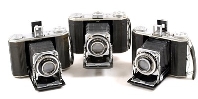 Lot 1110 - Group of Three Kodak Duo 620 Roll film Cameras.