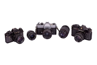 Lot 1022 - A Selection of SLR Cameras