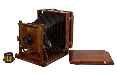 Lot 65 - A British Unmarked Mahogany and Brass 10x12" Field Camera