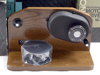 Lot 1037 - RARE Contax RTS I/II 250 Film Back & Pro Motor Drive Outfit.