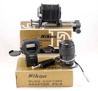 Lot 1078 - Nikon Bellows Focussing Attachment II with Slide Coping Adapter.