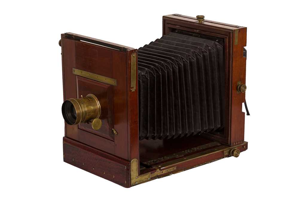 Lot 73 - A Manistre & Robbins Co. Whole Plate Mahogany & Brass Tailboard Camera