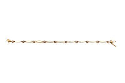 Lot 24 - A DIAMOND BRACELET
