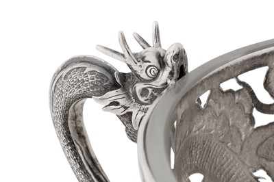 Lot 97 - An early 20th century Chinese export silver twin handled bowl, Canton circa 1910, marked Zhuo, retailed by Kwon Man Shing of Hong Kong