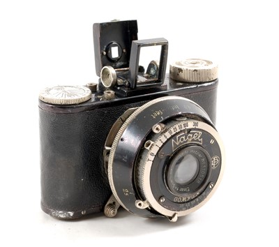 Lot 125 - A Nagel Pupille Camera.