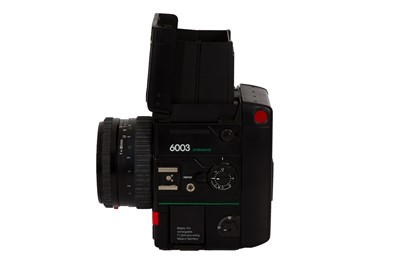 Lot 230 - A Rolleiflex 6003 Professional Medium Format Outfit