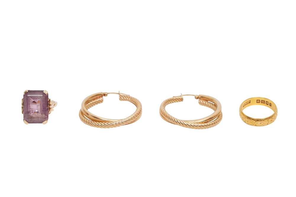 Lot 21 - TWO RINGS AND A PAIR OF EARRINGS