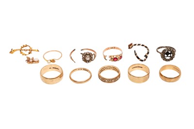 Lot 38 - A COLLECTION OF WATCHES AND JEWELLERY