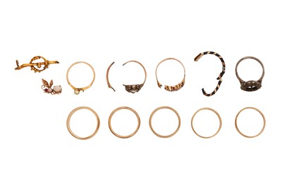 Lot 38 - A COLLECTION OF WATCHES AND JEWELLERY