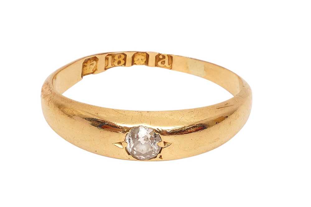 Lot 11 - 18CT GOLD SINGLE STONE DIAMOND RING, CIRCA 1956