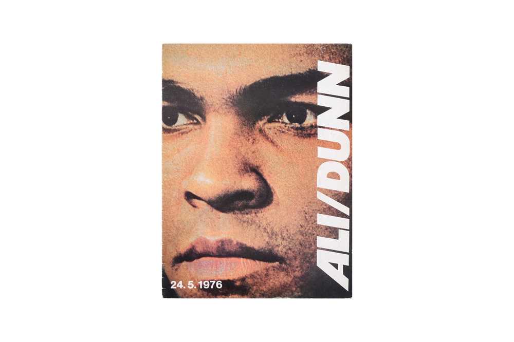 Lot 540 - Muhammad Ali vs Richard Dunn, 1976
