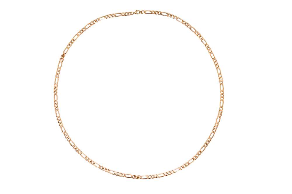 Lot 31 - A 9CT YELLOW GOLD FIGARO CHAIN