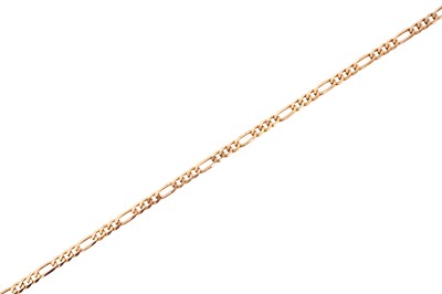 Lot 31 - A 9CT YELLOW GOLD FIGARO CHAIN