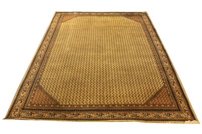 Lot 279 - A FINE SERABAND CARPET