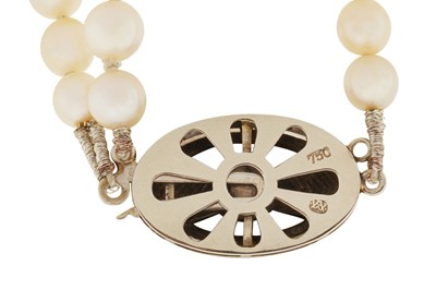 Lot 395 - A TWO-ROW PEARL CHOKER NECKLACE