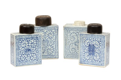 Lot 478 - A SET OF FOUR CHINESE EXPORT BLUE AND WHITE TEA CADDIES