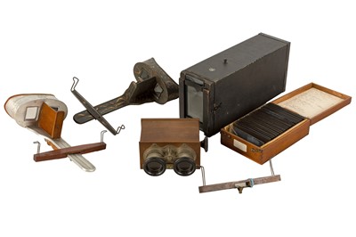Lot 1011 - A Selection of Stereoscopic Items