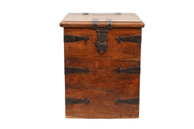 Lot 278 - AN INDIAN SHEESHAM WOOD TRUNK, LATE 20TH 20TH CENTURY