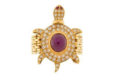 Lot 370 - A RUBY AND DIAMOND TURTLE RING