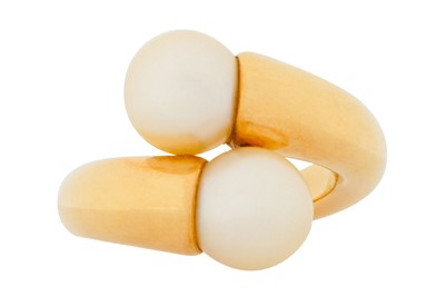 Lot 377 - CARTIER | A 'TOI ET MOI' PEARL RING