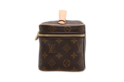 Lot 130 - Louis Vuitton Monogram Nice Mini Vanity Case