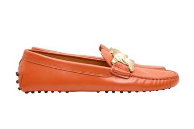 Lot 101 - Tod's Orange Kate Chain Link Gommino Driving Loafer - Size 37