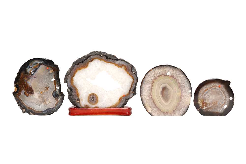 Lot 57 - THREE POLISHED AGATE GEODES AND A QUARTZ GEODE