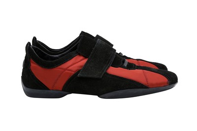 Lot 39 - Gucci Men's Bi Colour Velcro Sneaker - Size 43.5