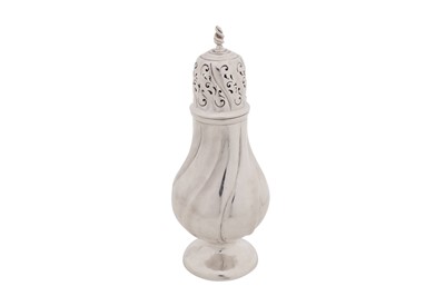 Lot 119 - A George V sterling silver sugar caster, Birmingham 1910 by Mappin and Webb