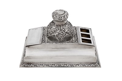 Lot 137 - An Edwardian sterling silver inkwell and stamp box, London 1901 by Goldsmiths and Silversmiths