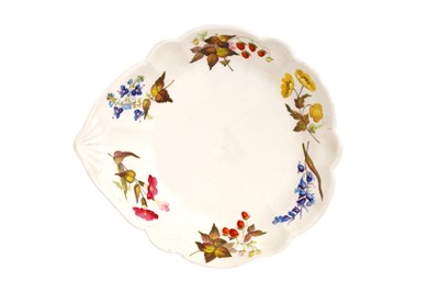 Lot 189 - A SWANSEA PORCELAIN SHELL DISH CIRCA 1810