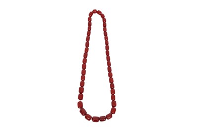 Lot 28 - A VINTAGE CHERRY BAKELITE NECKLACE