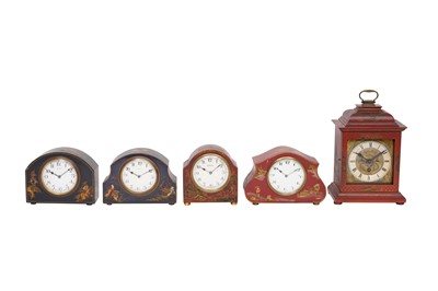 Lot 73 - A GROUP OF FIVE ASSORTED EARLY 20TH CENTURY CHINOISERIE LACQUERED CLOCKS