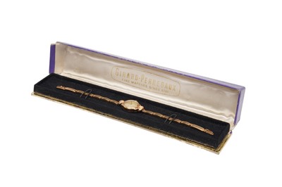 Lot 102 - A GIRARD-PERREGAUX LADIES WRISTWATCH